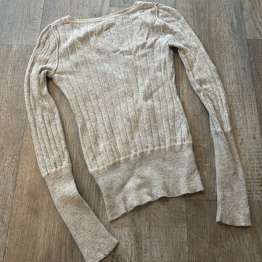 Y2K Mossimo Supply Co. Women's V-Neck Ribbed Henley Sweater - Heather Gray - Picture 6 of 6